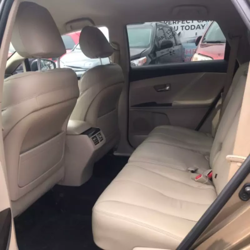 Toyota Venza   - 2011
