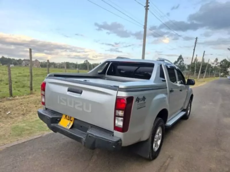 Isuzu D-Max   - 2022