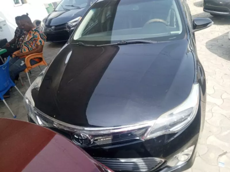 Toyota Avalon   - 2014