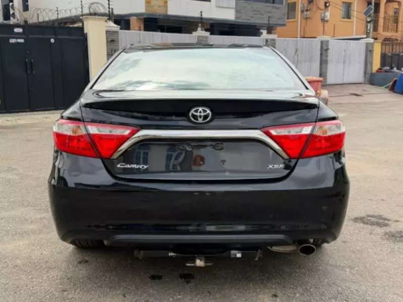 Toyota Camry   - 2015