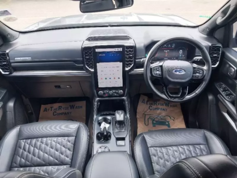 Ford Everest   - 2023