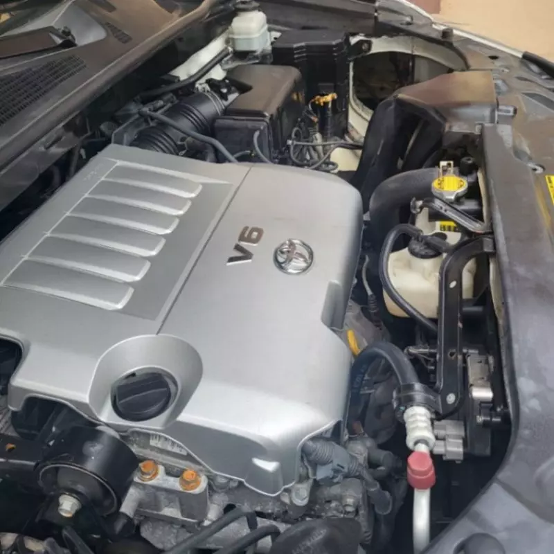 Toyota Highlander   - 2012