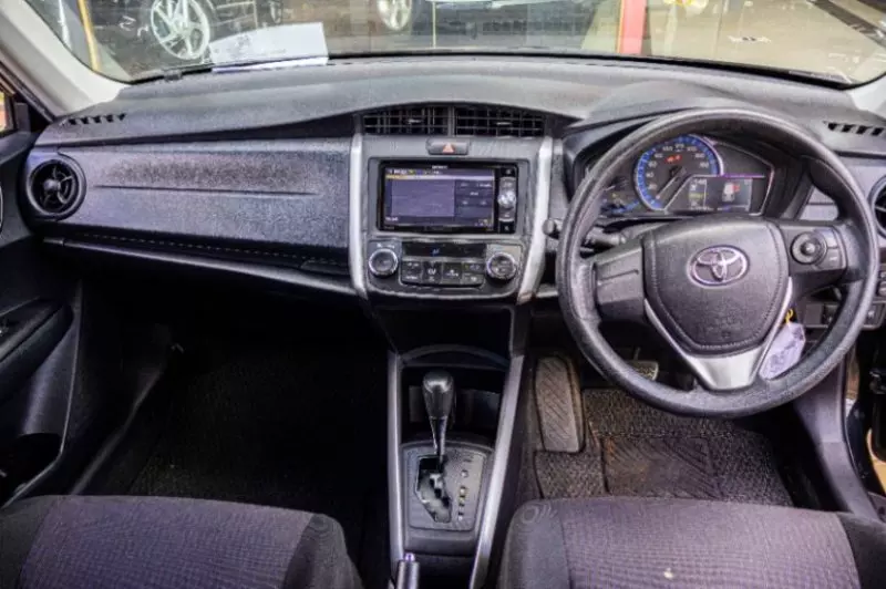 Toyota Fielder hybrid    - 2019