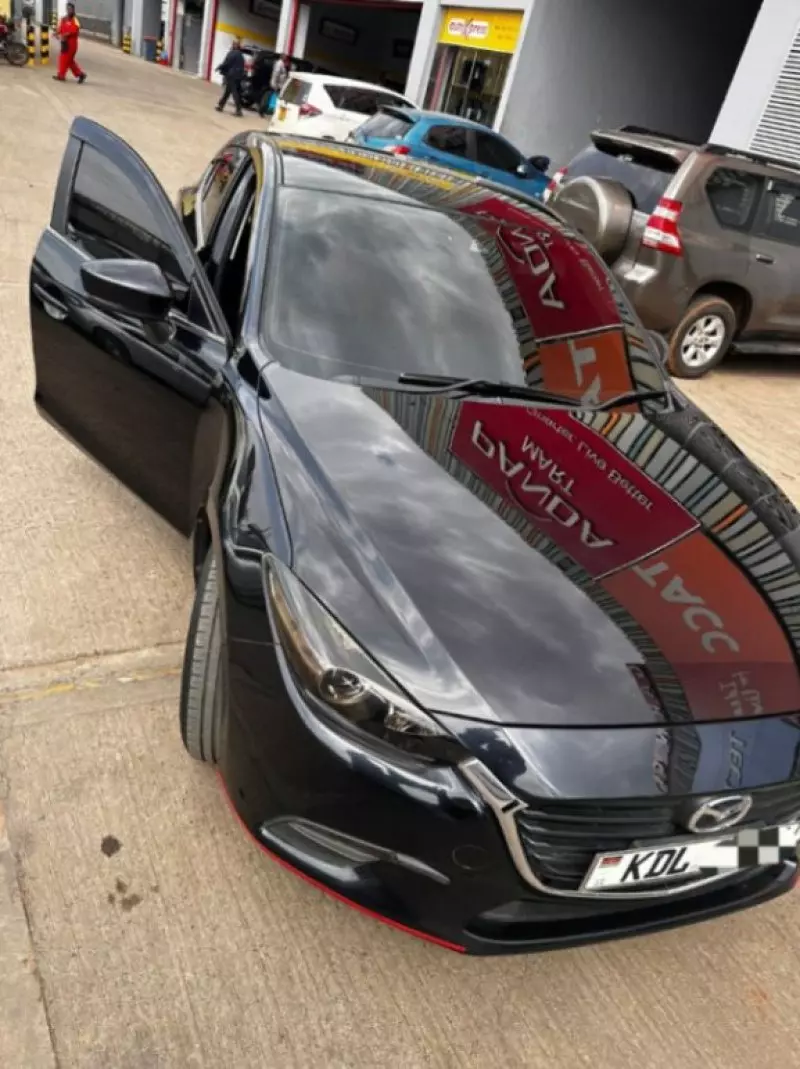 Mazda Axela    - 2018