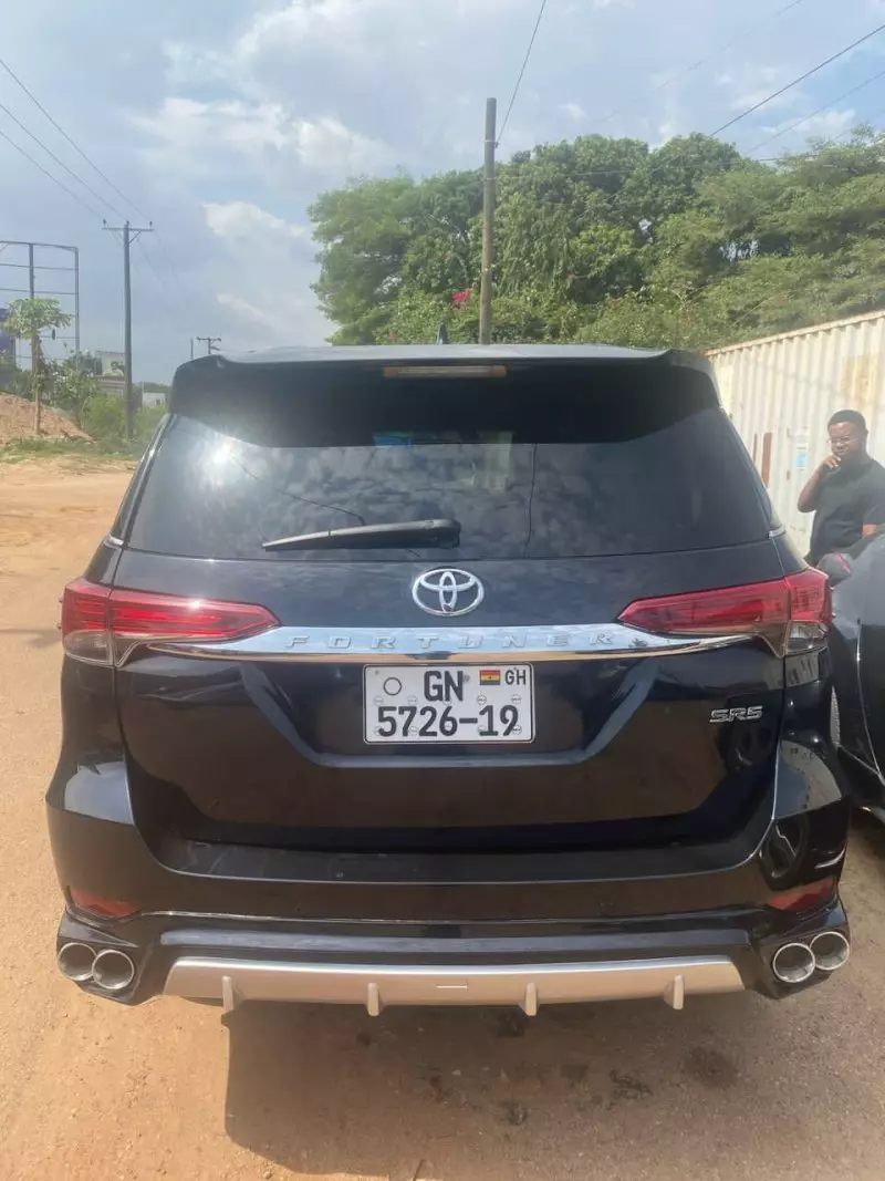 Toyota Fortuner   - 2019