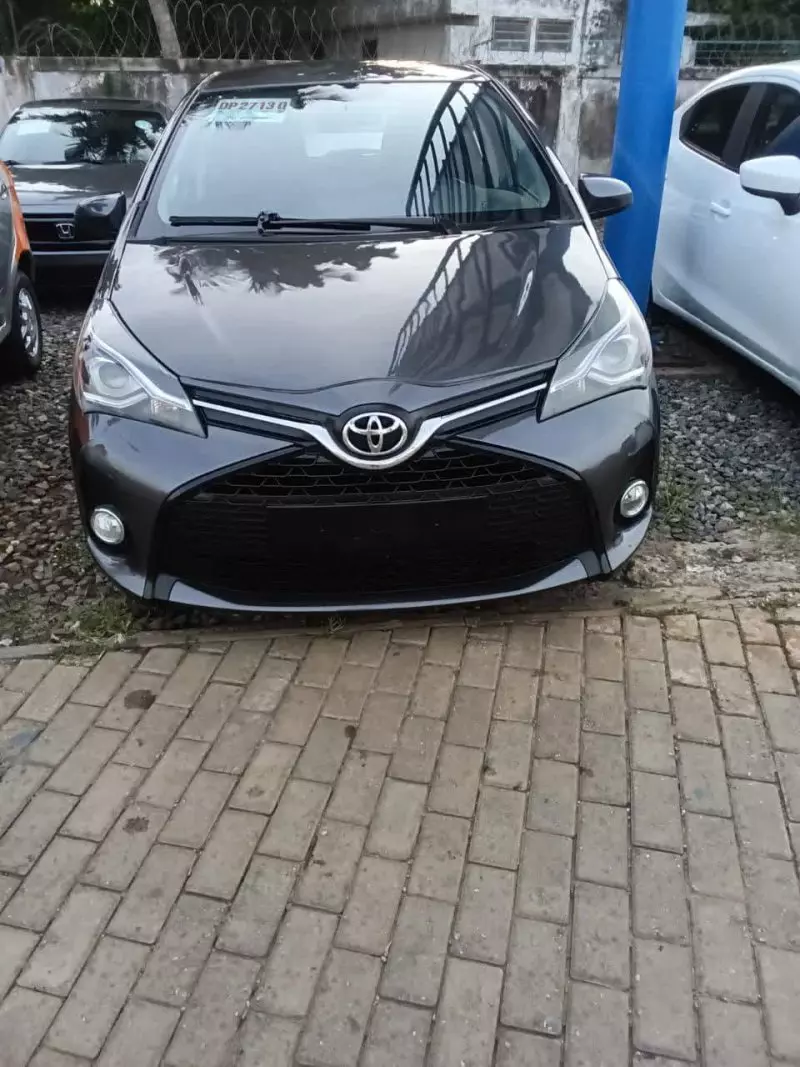 Toyota Yaris   - 2015