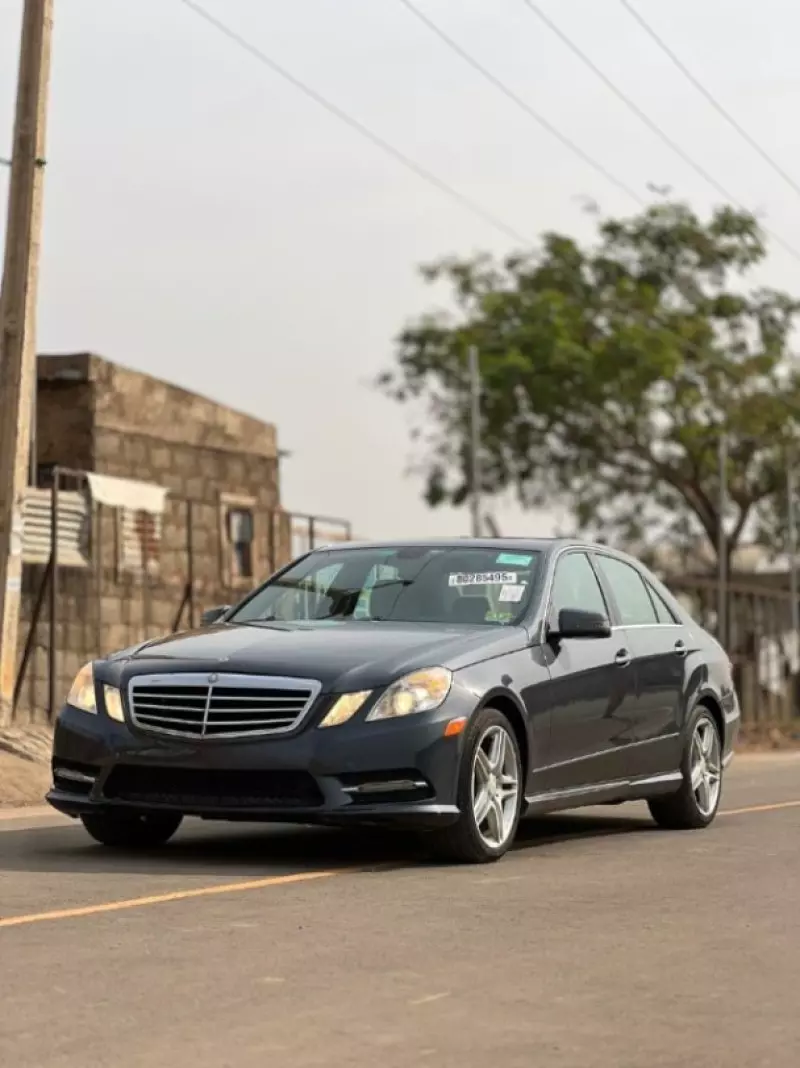 Mercedes-Benz E-Class   - 2013