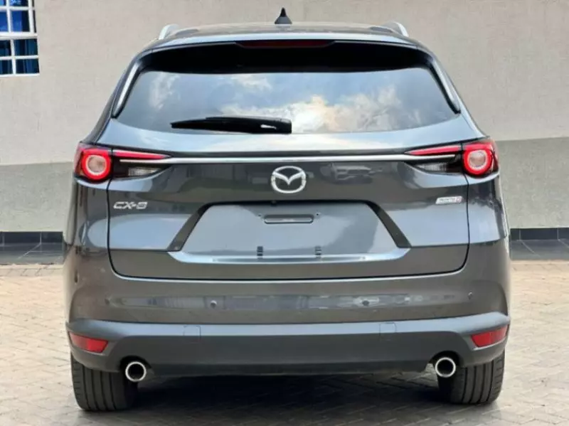 Mazda CX-8   - 2017
