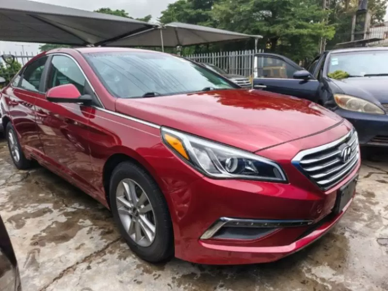 Hyundai Sonata   - 2016