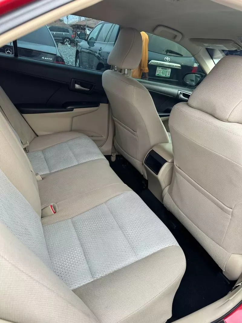 Toyota Camry   - 2012