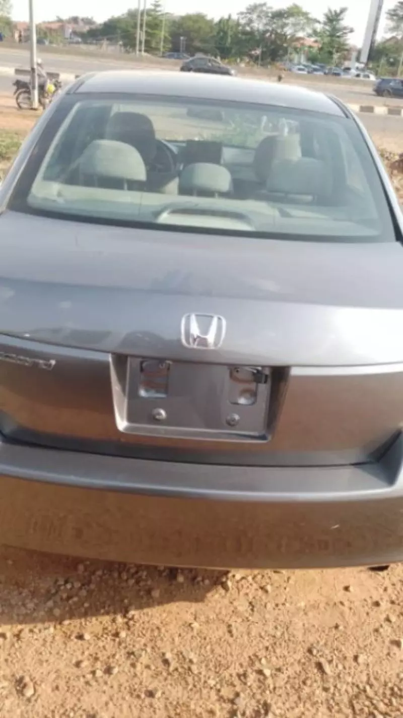 Honda Accord   - 2010
