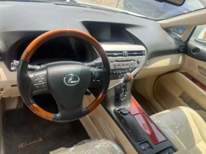 Lexus RX 350   - 2010
