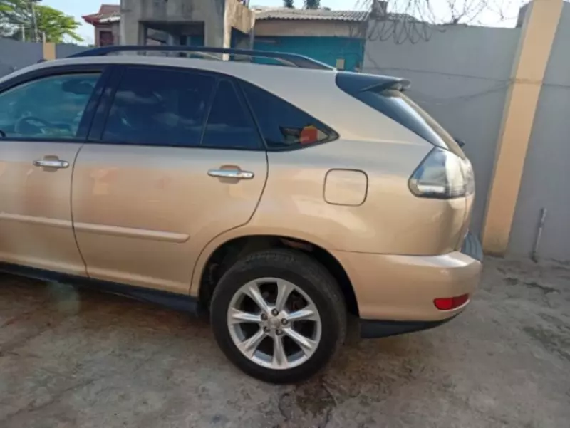 Lexus RX   - 2009