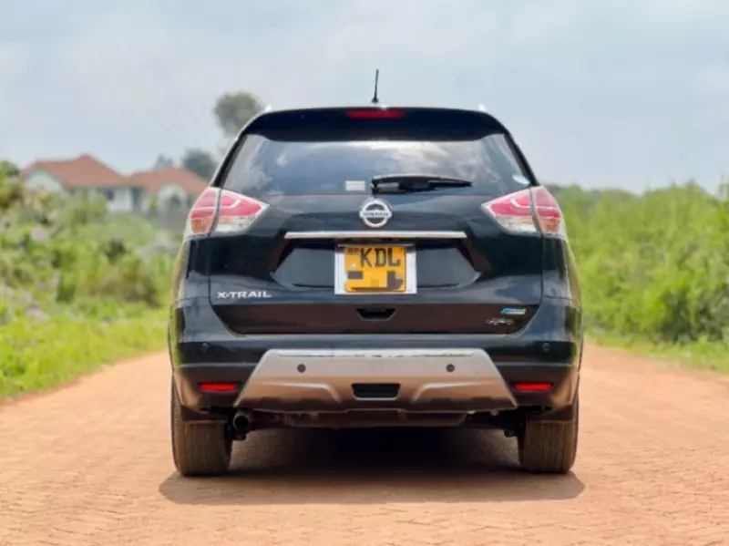 Nissan X-Trail   - 2016