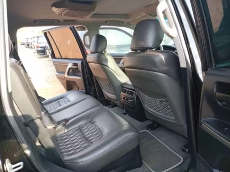 Toyota Land Cruiser   - 2013