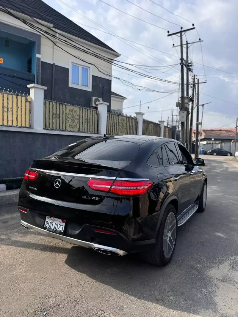 Mercedes-Benz GLE 43 AMG   - 2017
