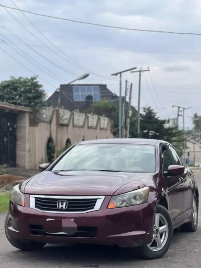 Honda Accord   - 2010