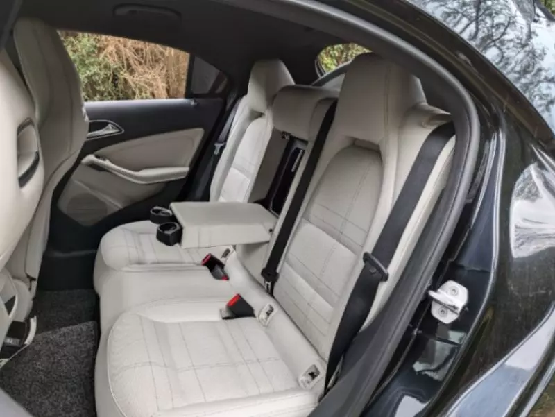 Mercedes-Benz A 180   - 2014