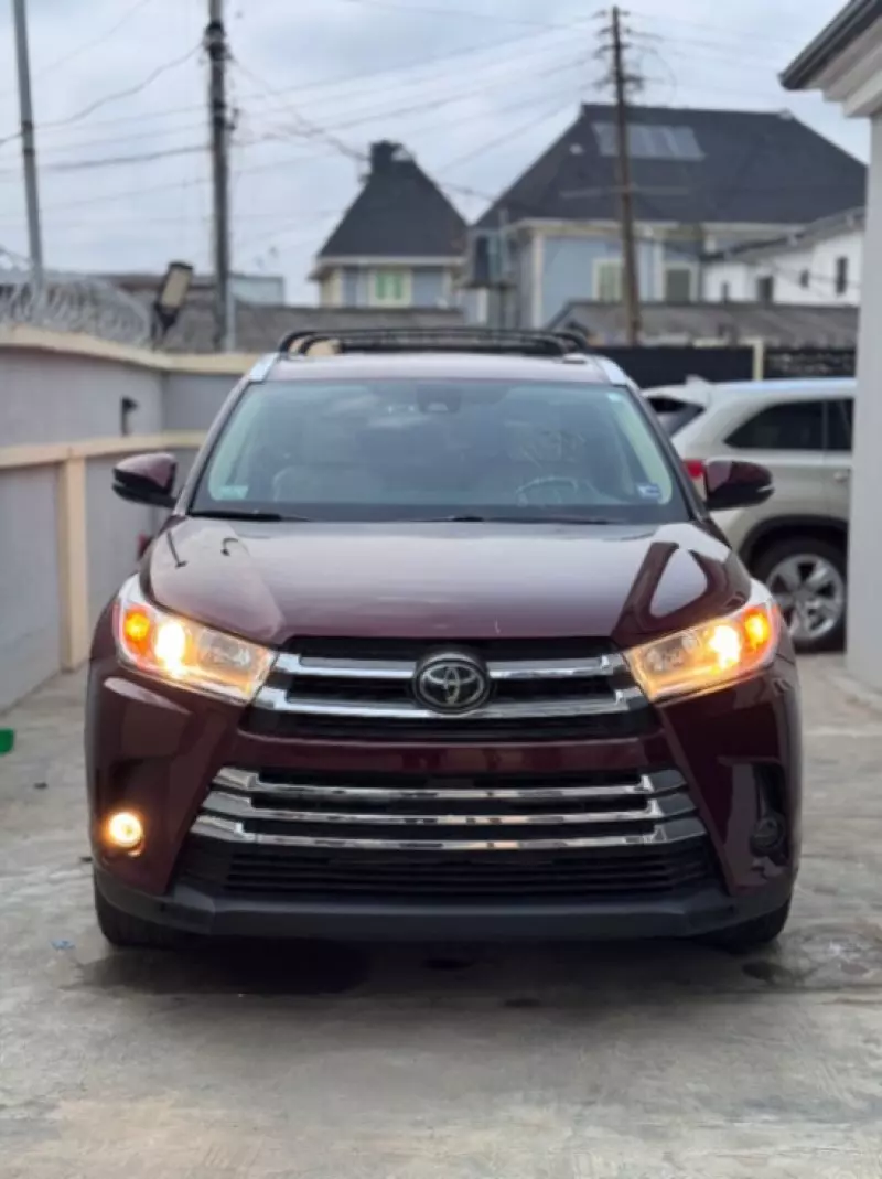Toyota Highlander   - 2018