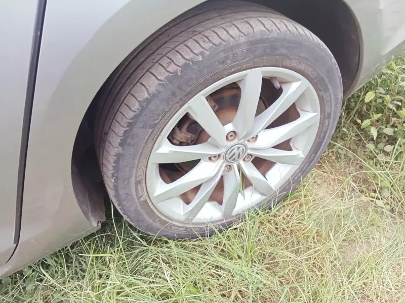 Volkswagen Golf   - 2017
