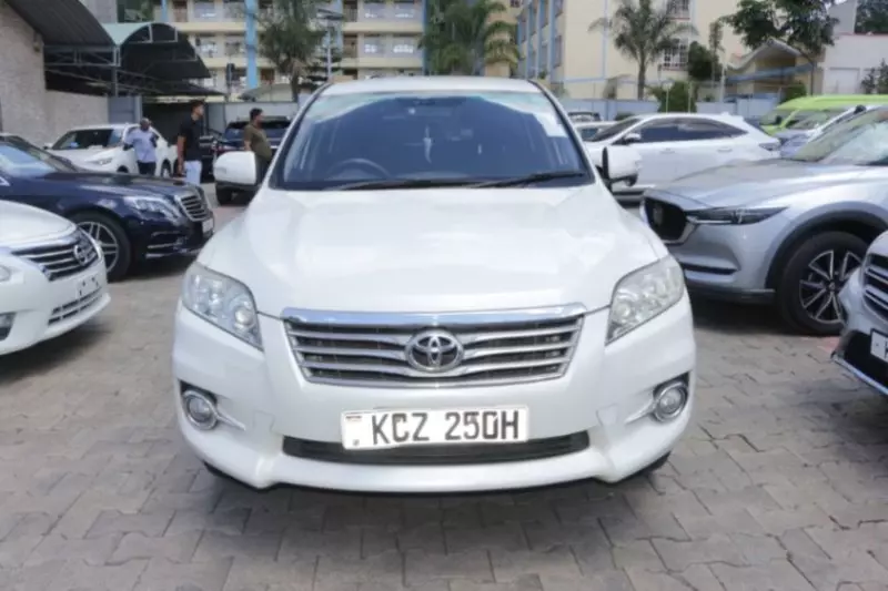 Toyota Vanguard    - 2013