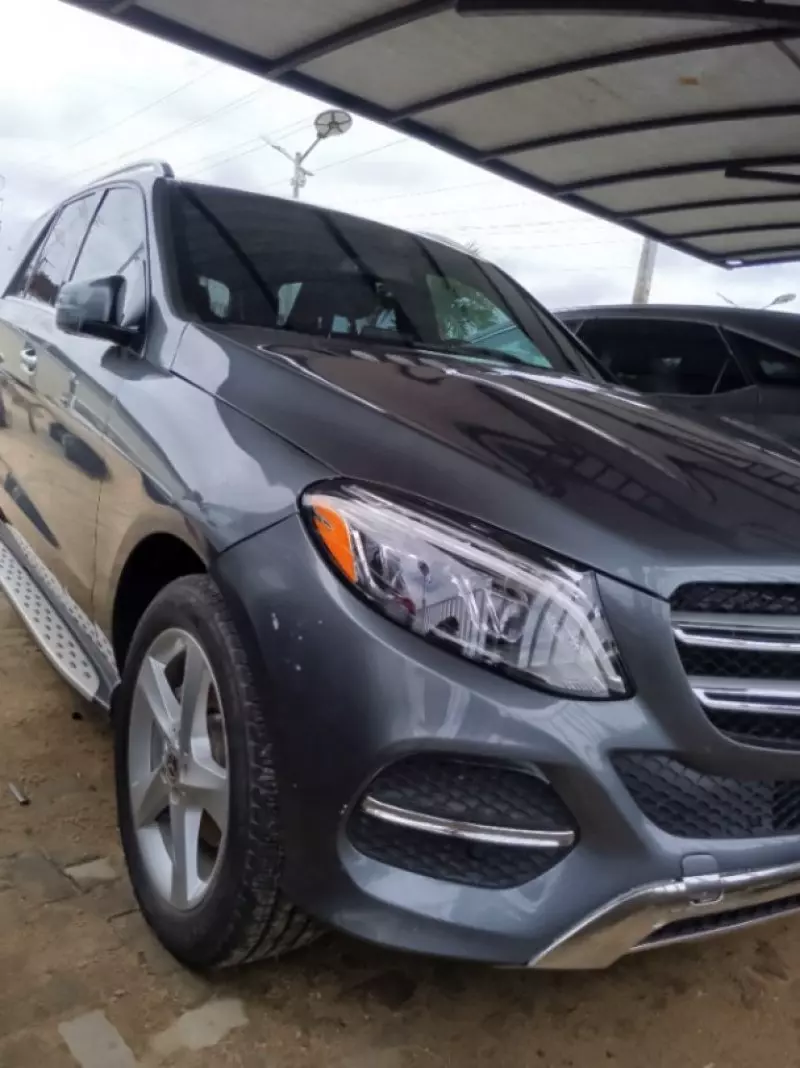 Mercedes-Benz GLE 350