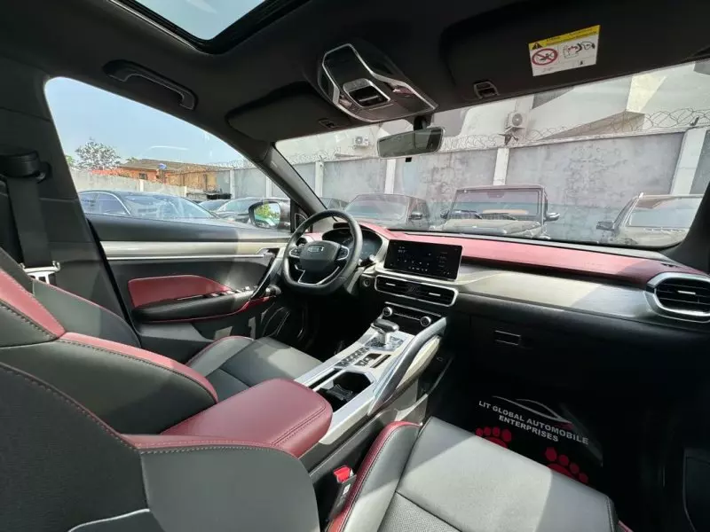 GEELY Coolray   - 2023