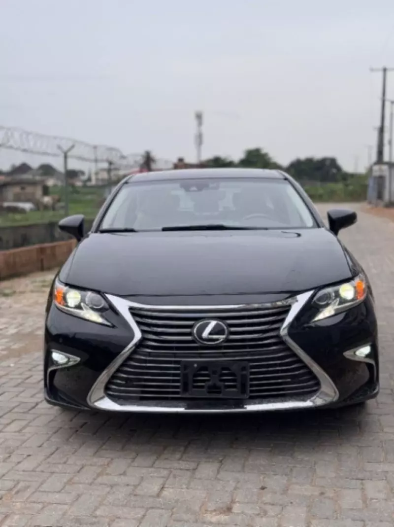 Lexus ES 350   - 2016