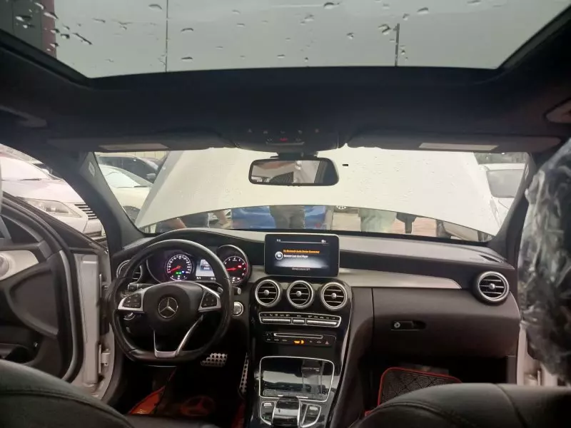 Mercedes-Benz C 300   - 2015