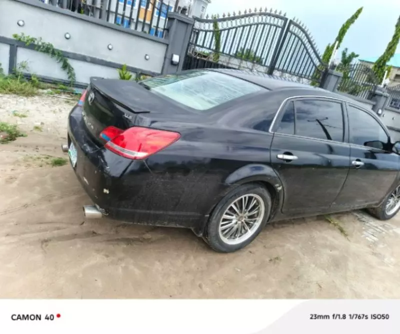 Toyota Avalon   - 2013