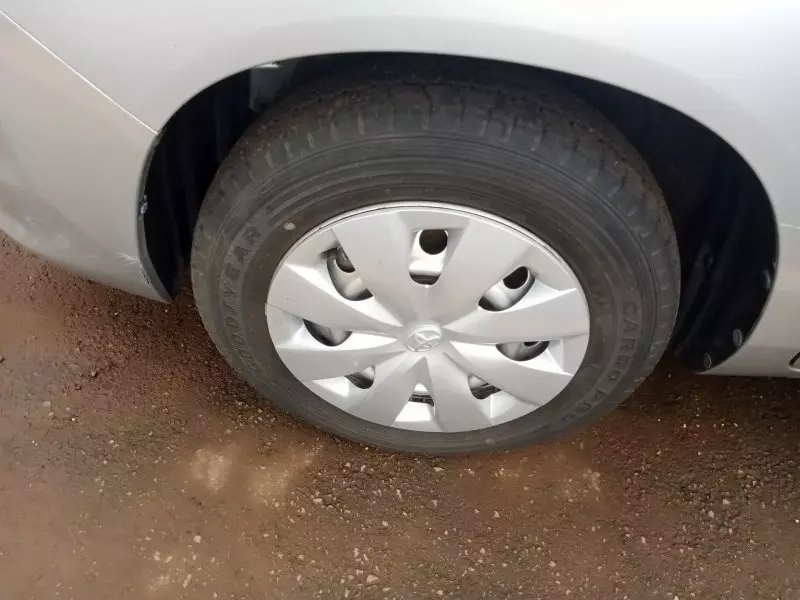 Toyota Succeed    - 2016