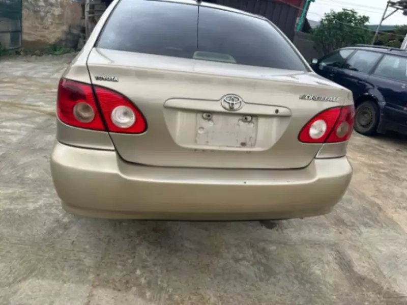 Toyota Corolla   - 2006