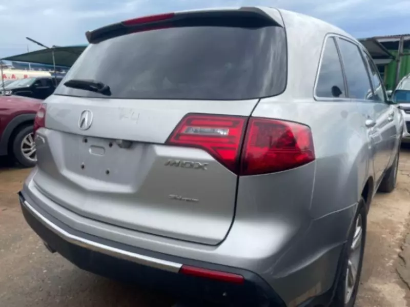 Acura MDX - 2011