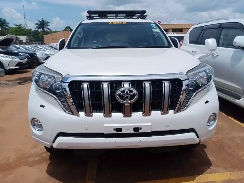 Toyota Landcruiser Prado   - 2017