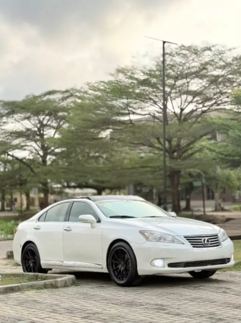 Lexus ES 350 - 2012