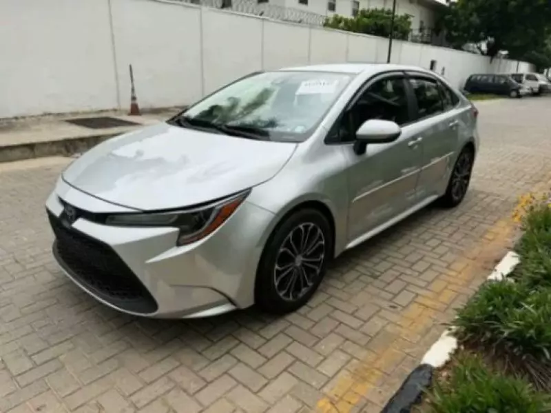 Toyota Corolla   - 2013