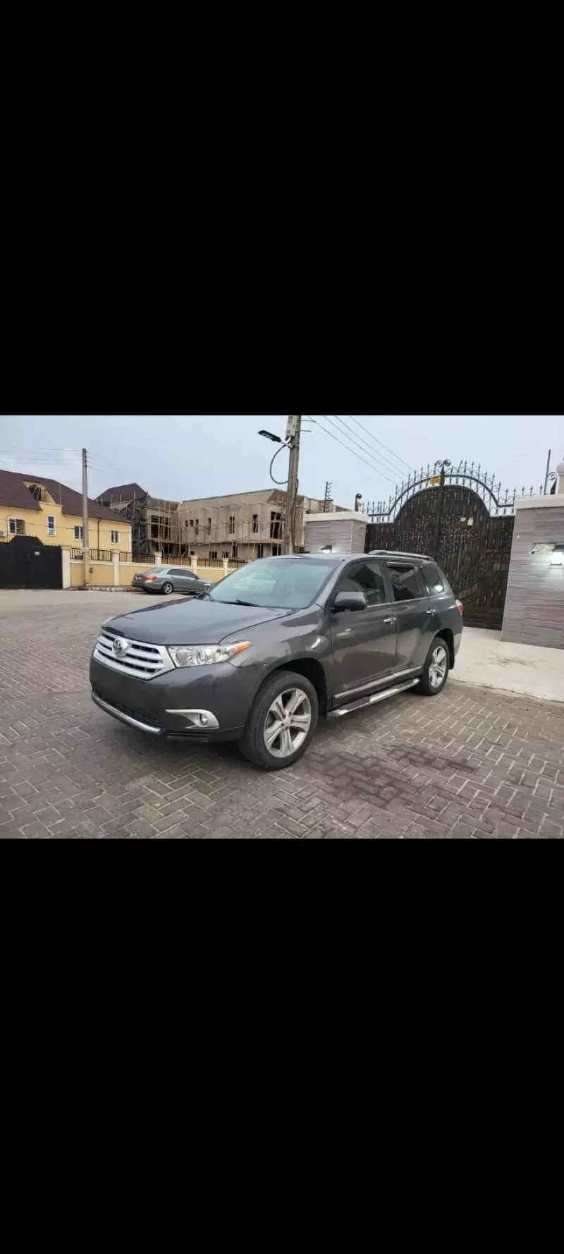 Toyota Highlander   - 2013