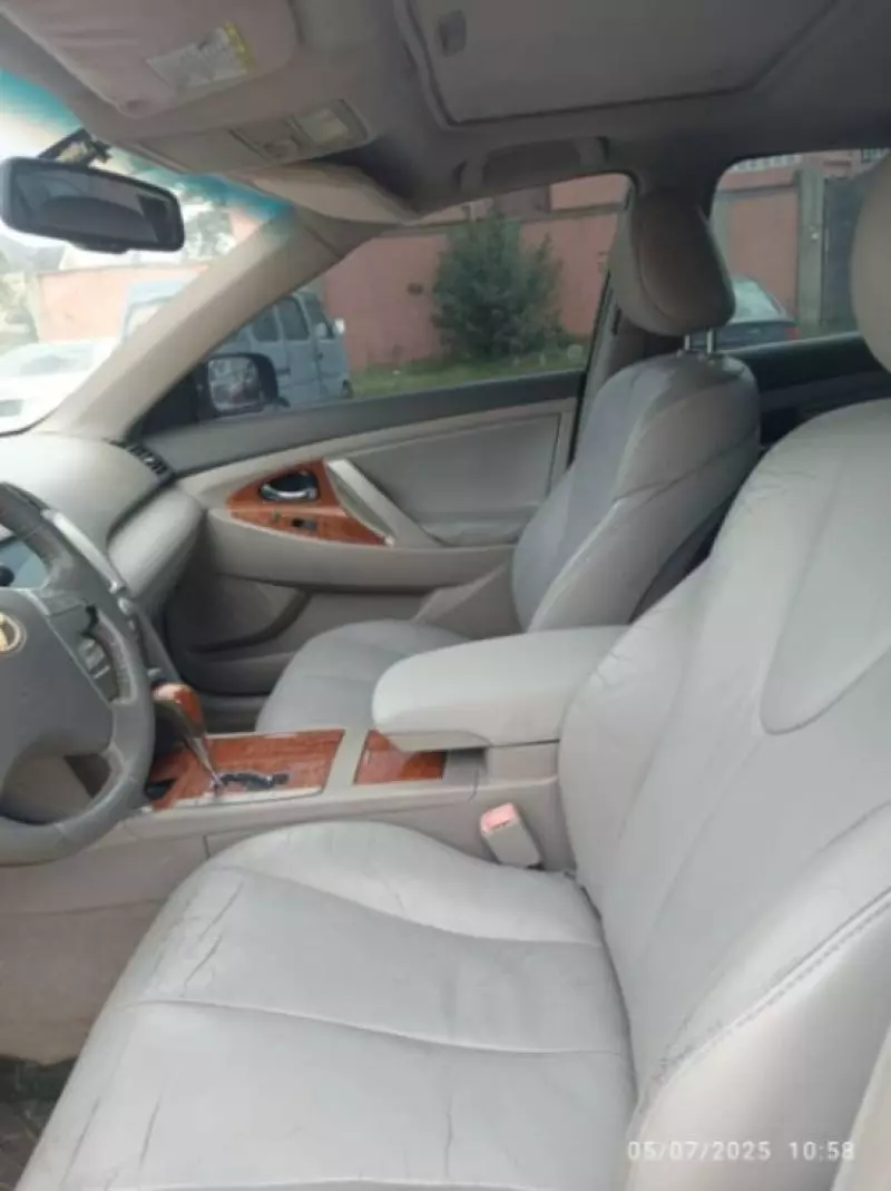 Toyota Camry   - 2008