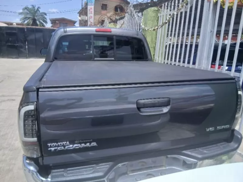 Toyota Tacoma   - 2012