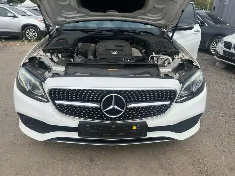 Mercedes-Benz E 300   - 2017