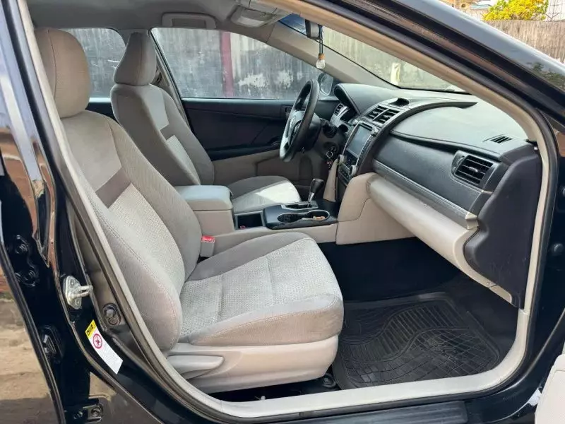 Toyota Camry   - 2012