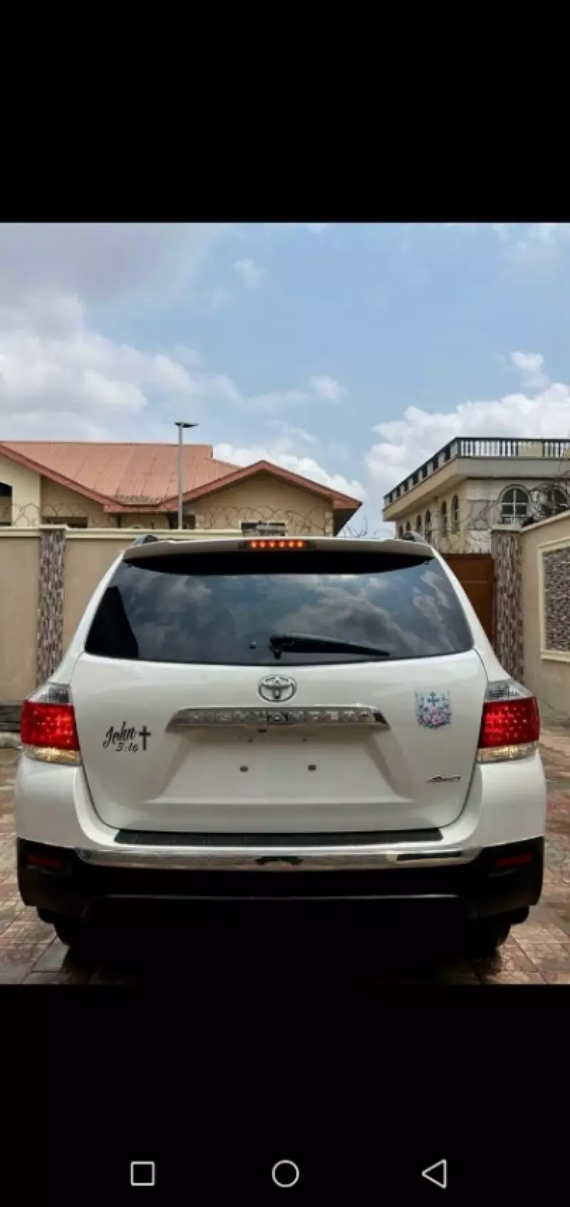 Toyota Highlander   - 2013
