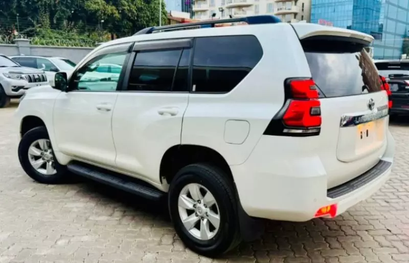 Toyota Landcruiser Prado   - 2018