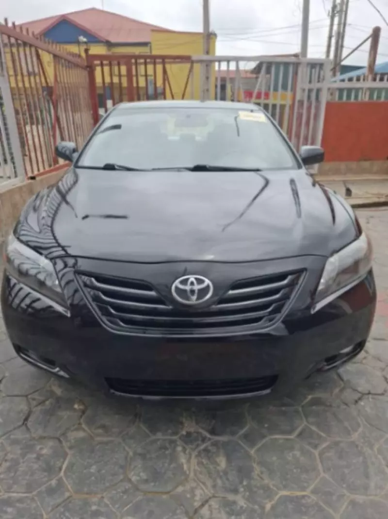 Toyota Camry   - 2008