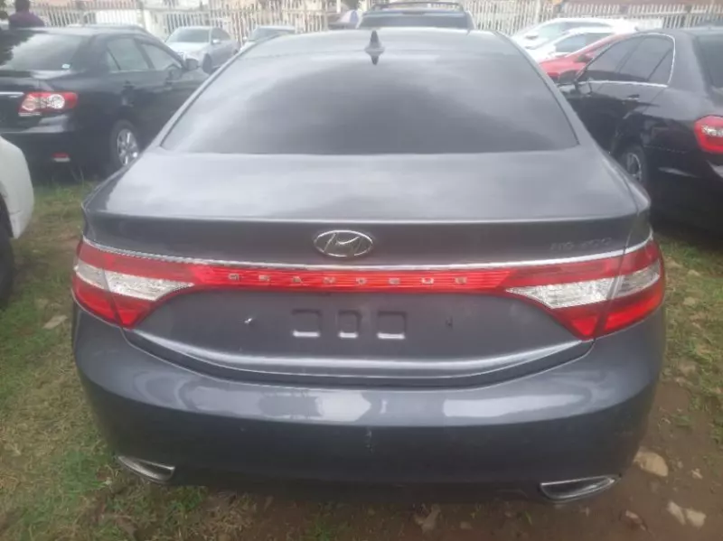 Hyundai Grandeur   - 2013