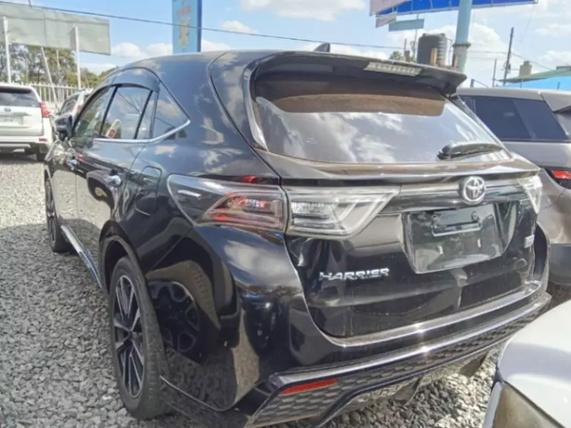 Toyota Harrier   - 2018