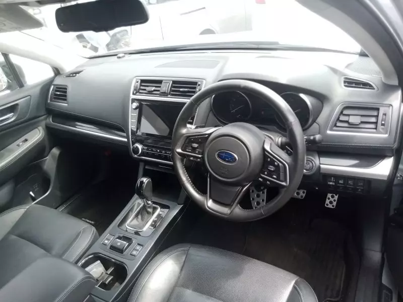 Subaru Outback   - 2017