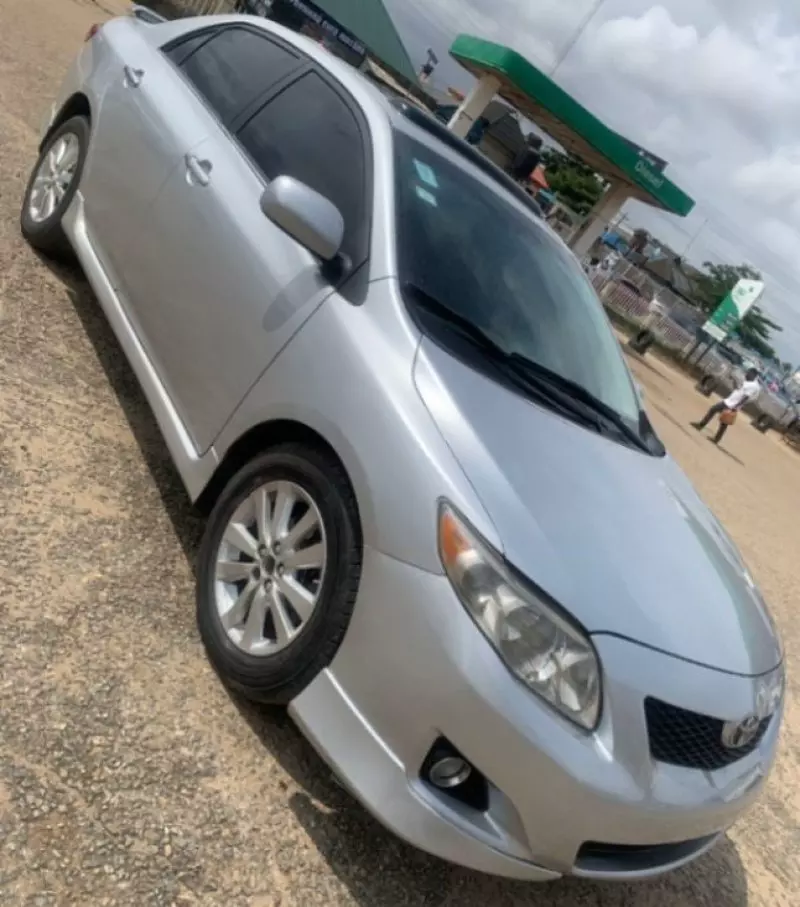 Toyota Corolla Sport   - 2009