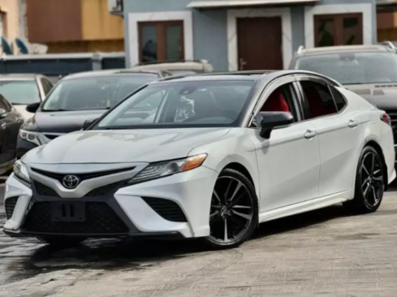 Toyota Camry   - 2019