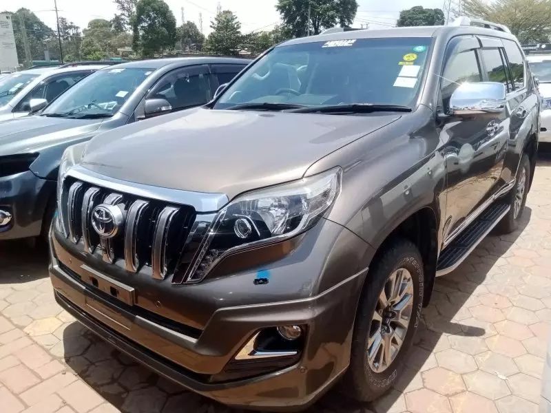 Toyota Landcruiser Prado   - 2016